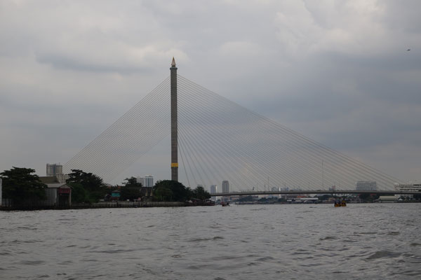 Bootfahrt und Tempel 7