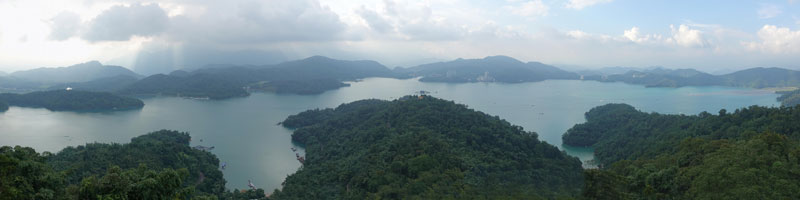 Radtour um den türkisen und idyllischen Sonne Mond See in Taiwan
